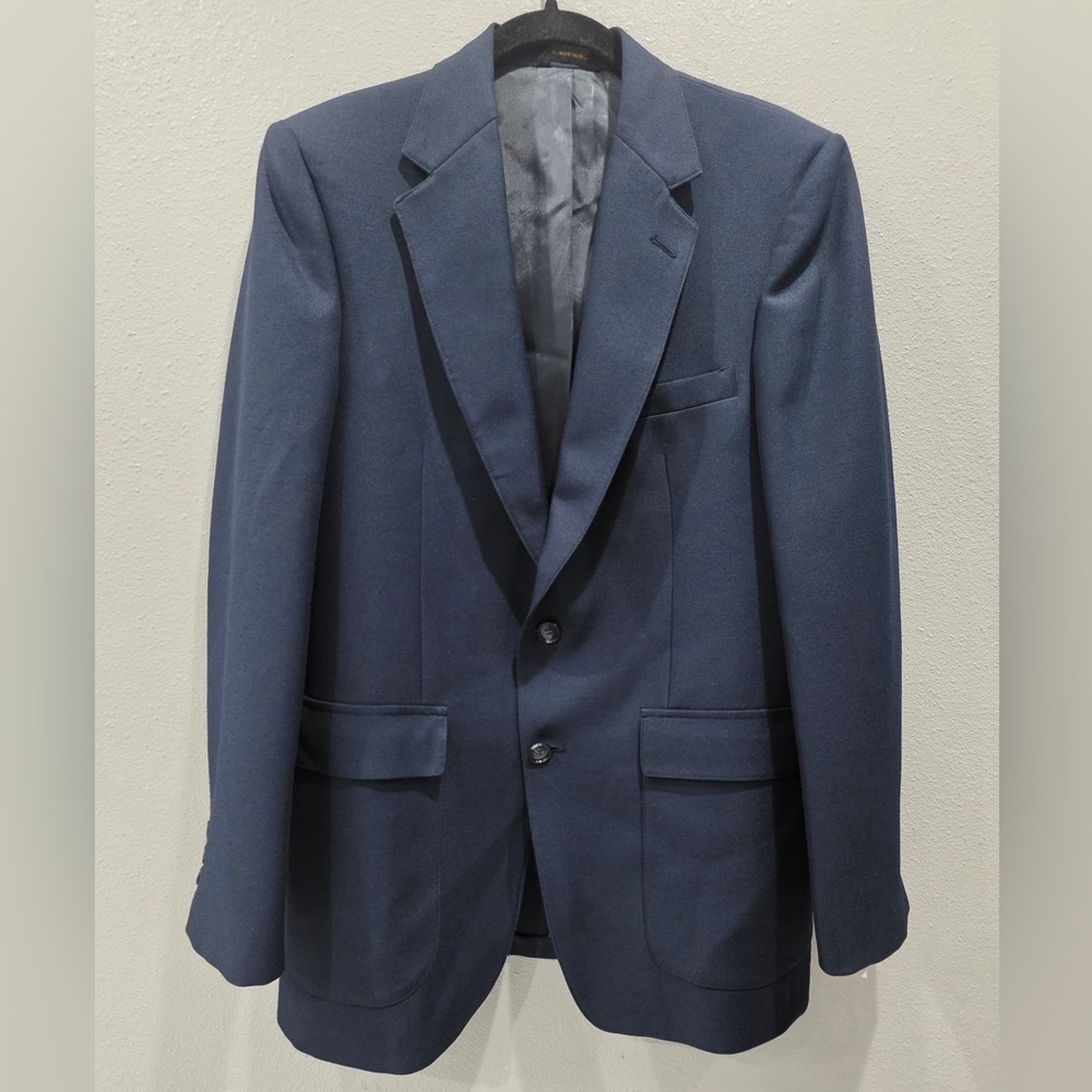 Botany 500 Elegant Men's Navy Blazer size 37R